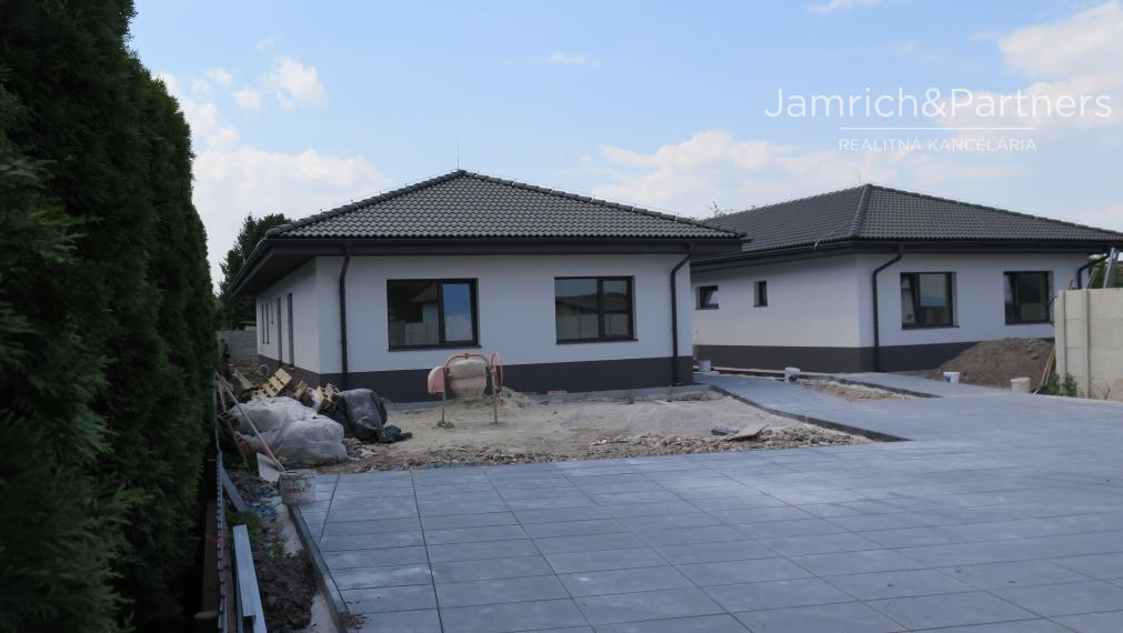 Predaj novostavby 5-i DOMU v Orechovej Potôni pri BA