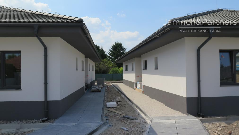 Predaj novostavby 5-i DOMU v Orechovej Potôni pri BA