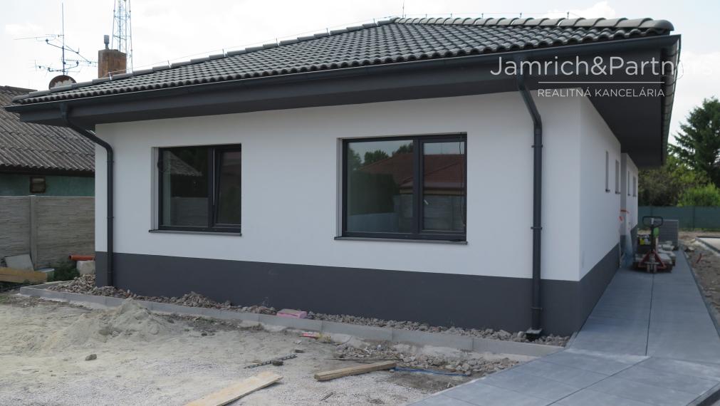 Predaj novostavby 5-i DOMU v Orechovej Potôni pri BA