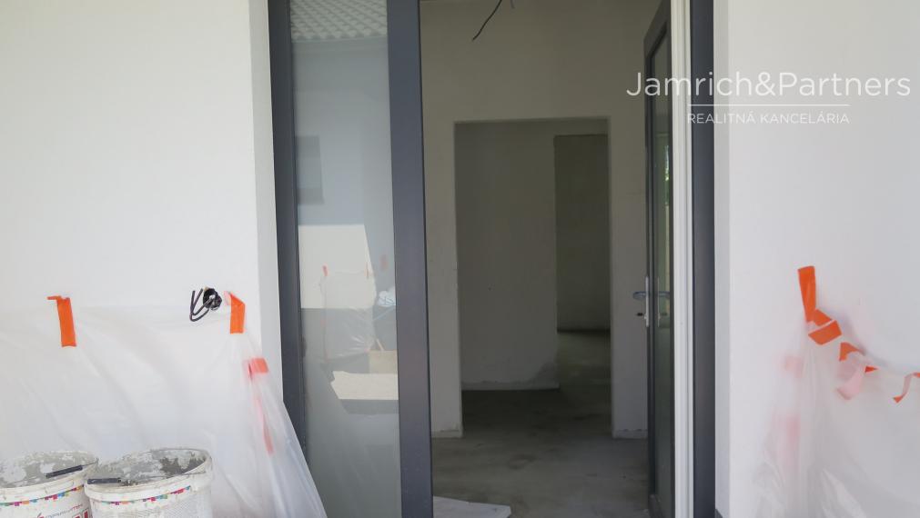 Predaj novostavby 5-i DOMU v Orechovej Potôni pri BA