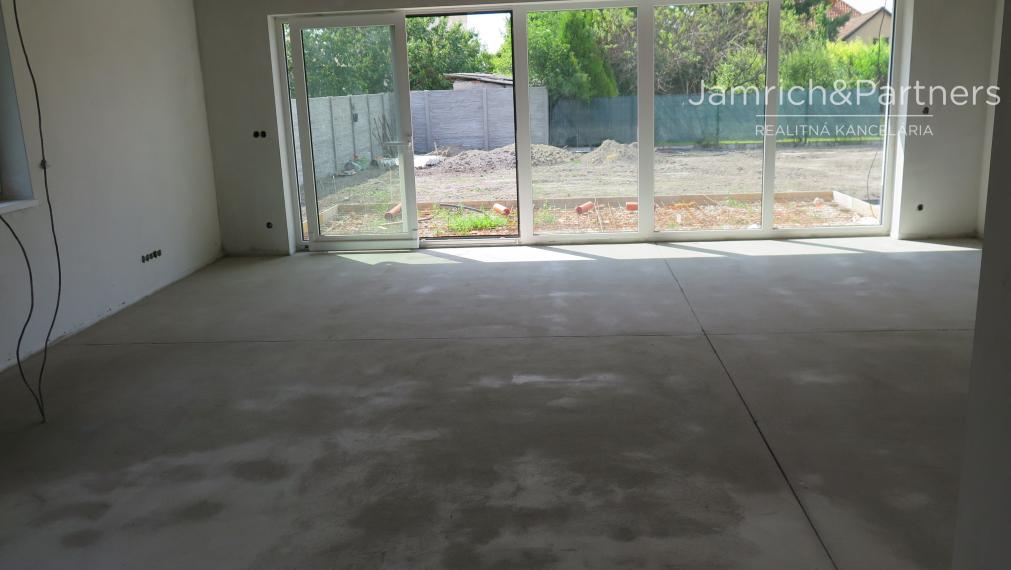 Predaj novostavby 5-i DOMU v Orechovej Potôni pri BA