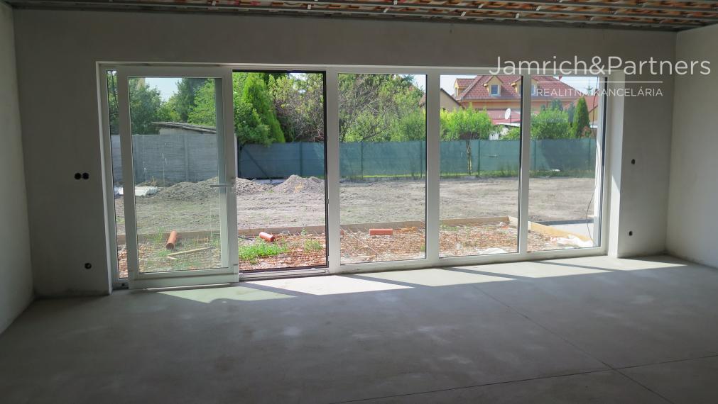 Predaj novostavby 5-i DOMU v Orechovej Potôni pri BA