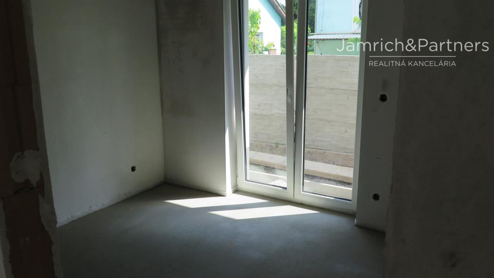 Predaj novostavby 5-i DOMU v Orechovej Potôni pri BA