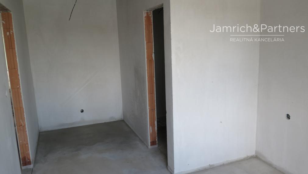 Predaj novostavby 5-i DOMU v Orechovej Potôni pri BA