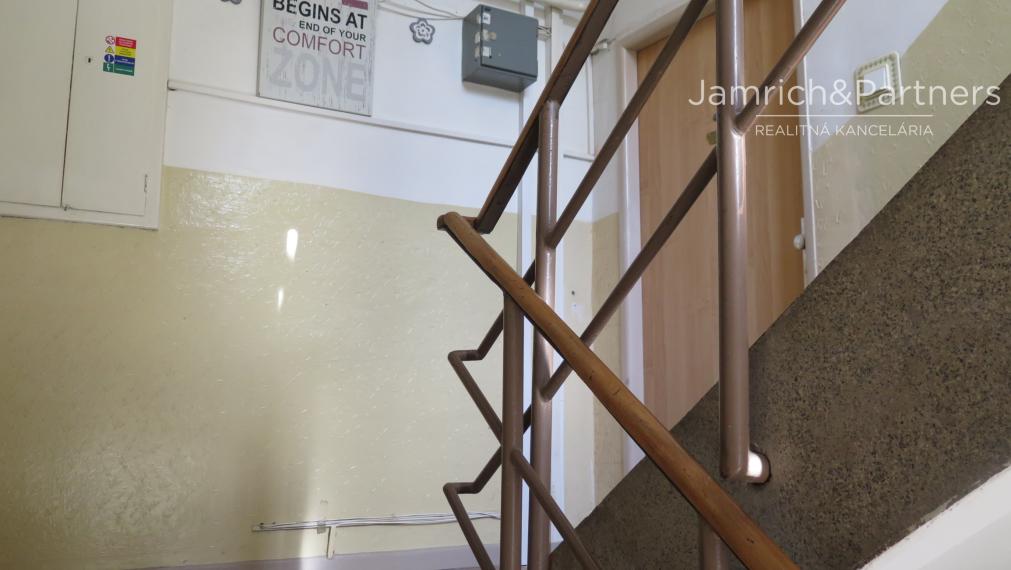 Predaj 2-izbového bytu v centre PEZINKA - blízko Bratislavy