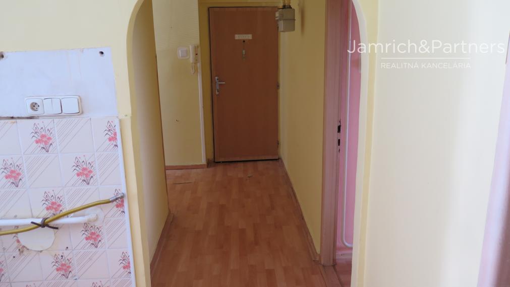 Predaj 2-izbového bytu v centre PEZINKA - blízko Bratislavy