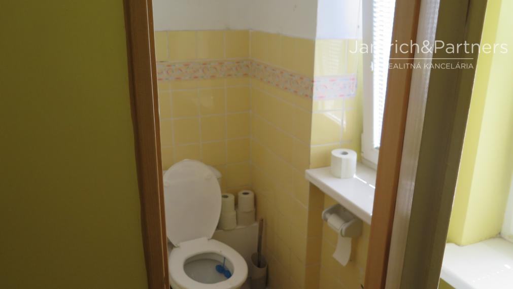 Predaj 2-izbového bytu v centre PEZINKA - blízko Bratislavy