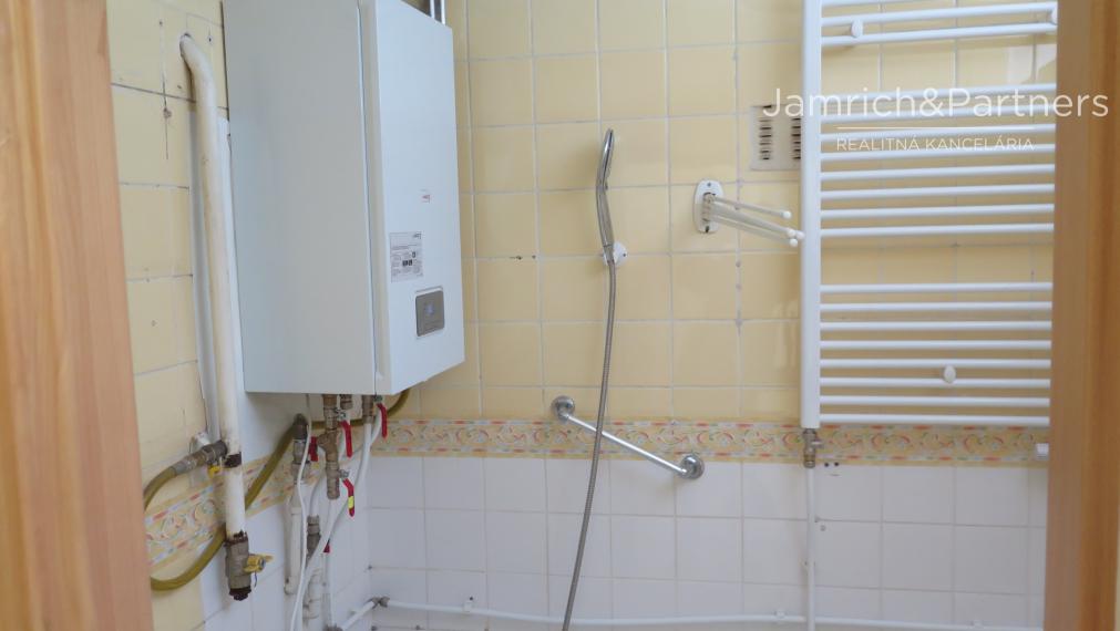 Predaj 2-izbového bytu v centre PEZINKA - blízko Bratislavy