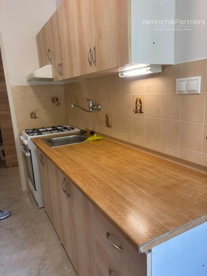 Prenájom 2-izb. bytu v BRATISLAVE II-časť RUŽINOV (výhodne)