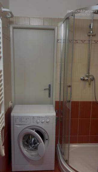 Prenájom 2-izb. bytu v BRATISLAVE II-časť RUŽINOV (výhodne)