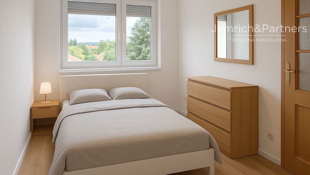 Predaj - veľký 4-i. BYT - Hlavná ul., Nová Ves nad Žitavou.