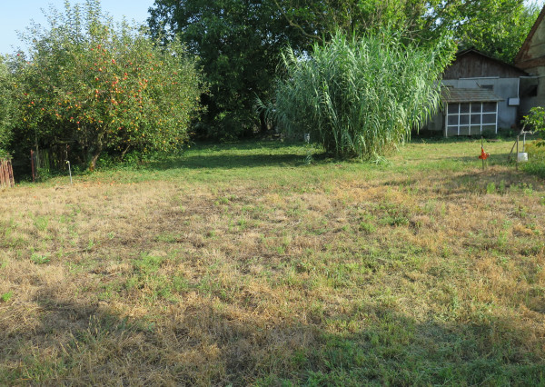 Predávame 2 STAVEBNÉ POZEMKY v obci Lužianky, okres Nitra