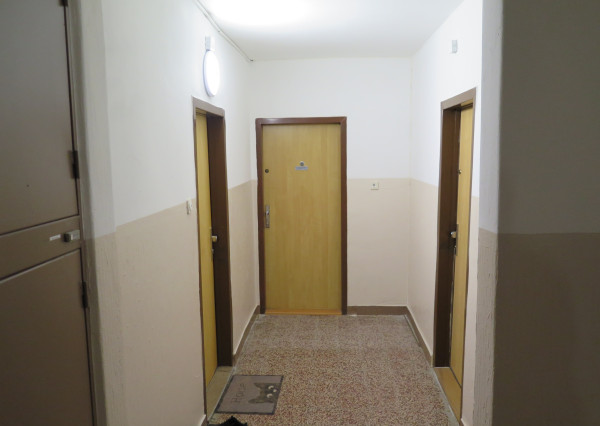 Predaj 3-izbový byt s dvoma lodžiami na Žarnovickej ul.č. 3 v Bratislave III – časť Rača